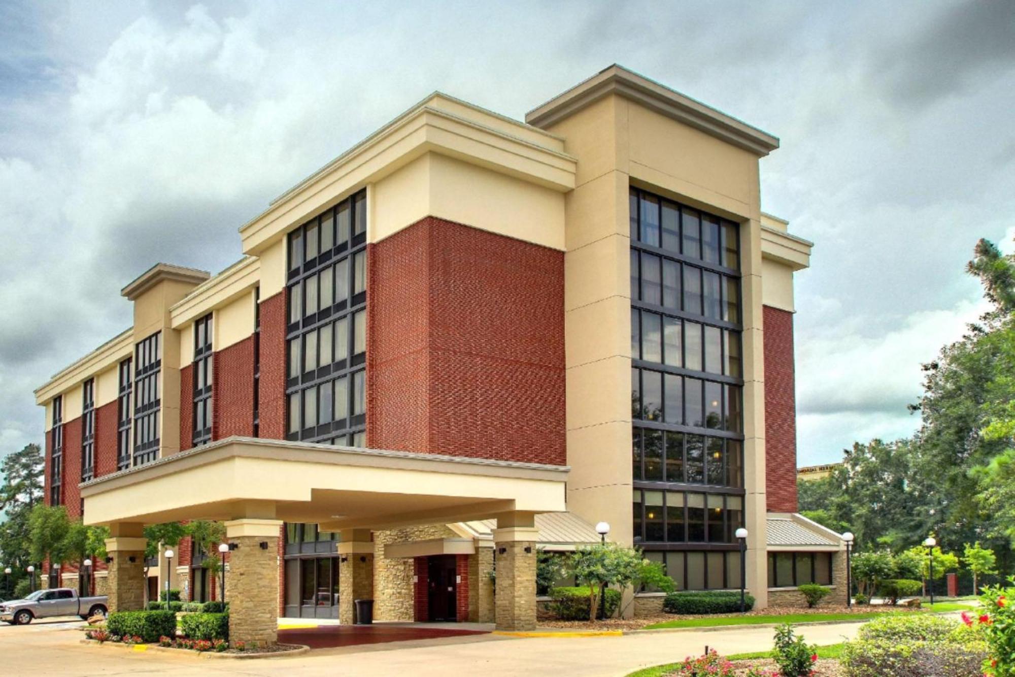 Heritage Inn & Suites The Woodlands, Trademark By Wyndham Dış mekan fotoğraf