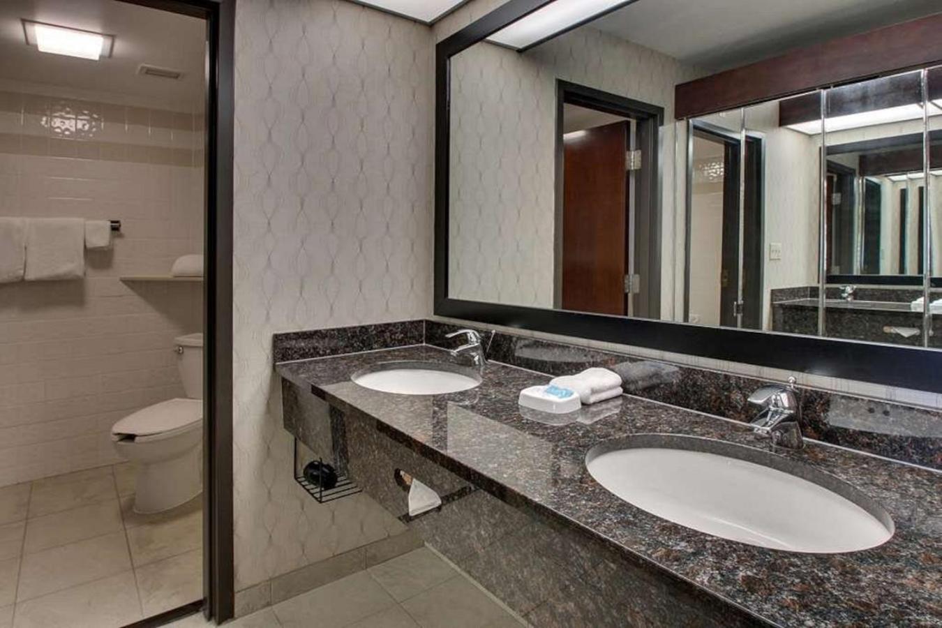Heritage Inn & Suites The Woodlands, Trademark By Wyndham Dış mekan fotoğraf
